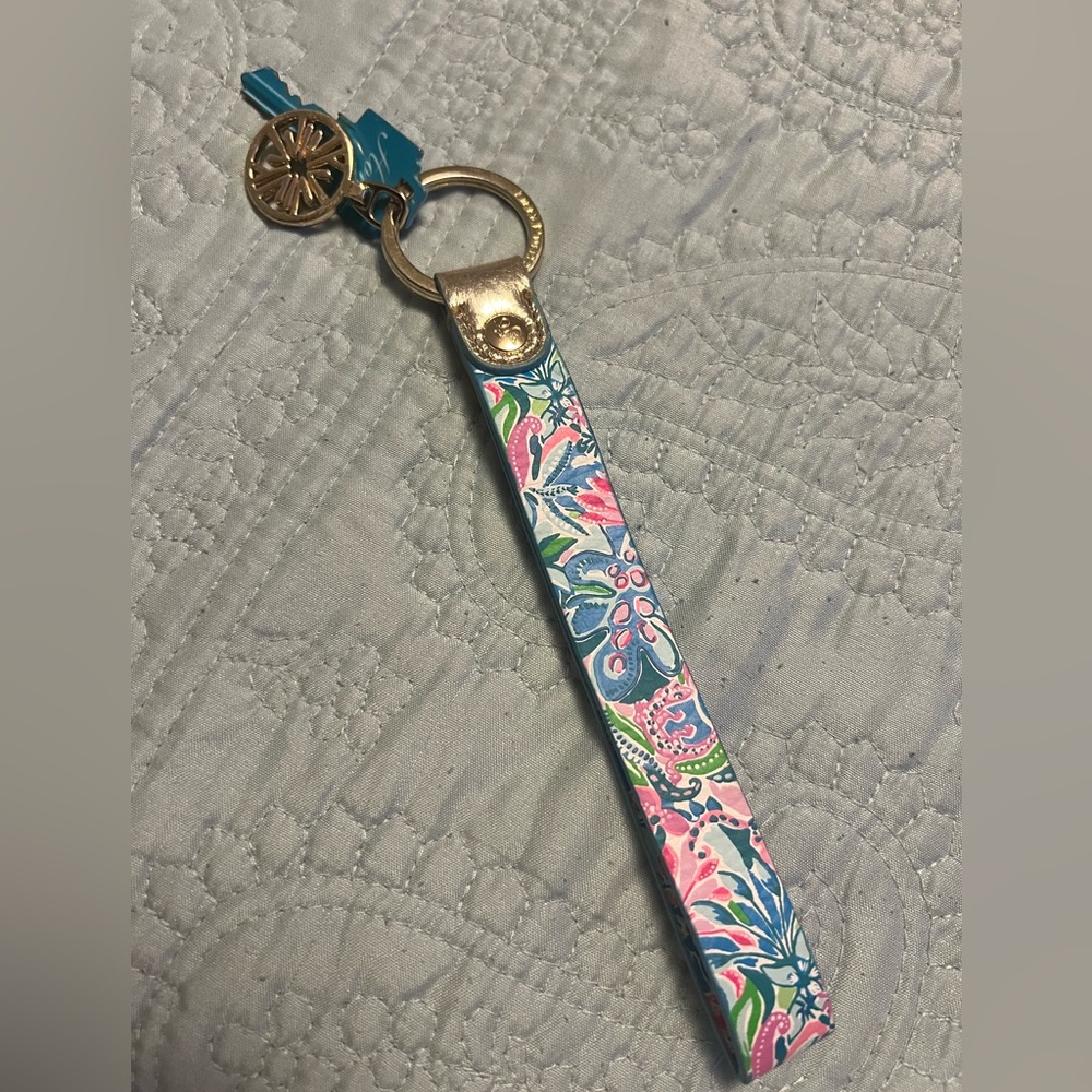 Lilly Pulitzer Vibrant Floral Key Holder with Gold Details